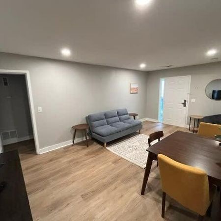 Aksarben Apt-Close To Uno & I80 Omaha Ngoại thất bức ảnh