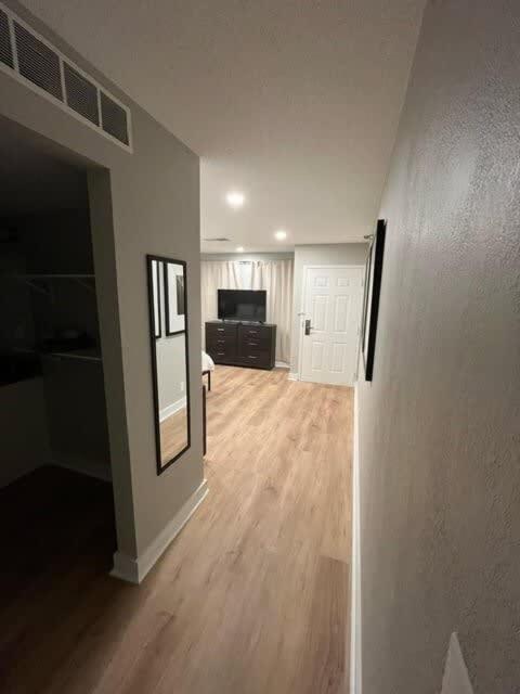 Aksarben Apt-Close To Uno & I80 Omaha Ngoại thất bức ảnh
